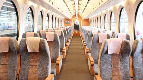 Rapi:t cabin interior with its distinctive oval windows